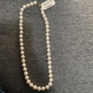 pearl necklace